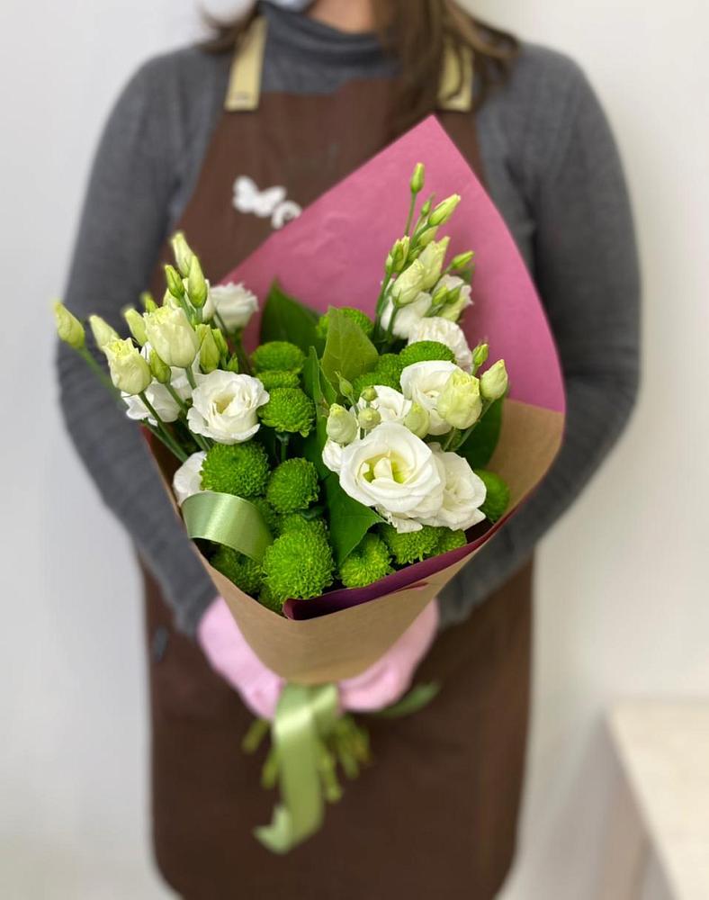 Букет цветов из: Хризантемы и Лизиантусы в Ульяновске