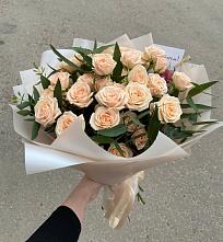 Букет Кремовые розы Латте в Ульяновске