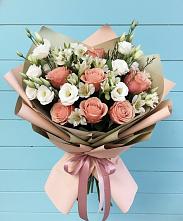 Букет олимп в Ульяновске Букет цветов из:  Розы, Альстромерии и Лизиантусы в Ульяновске