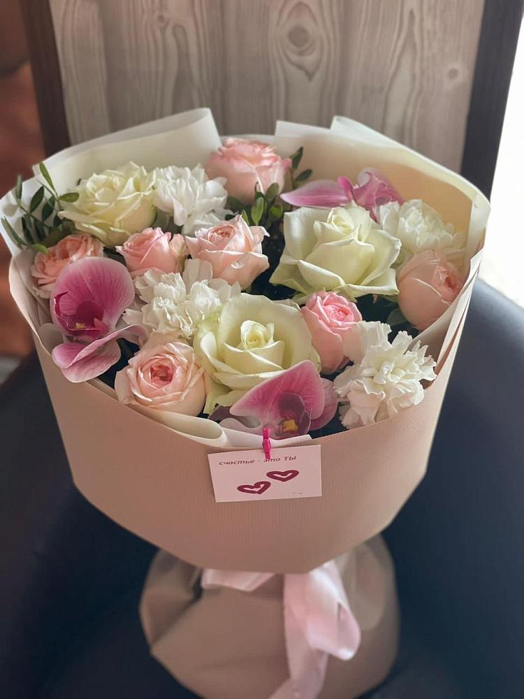 Букет ноктюрн в Ульяновске Букет цветов из: Орхидеи, Розы и Гвоздики в Ульяновске