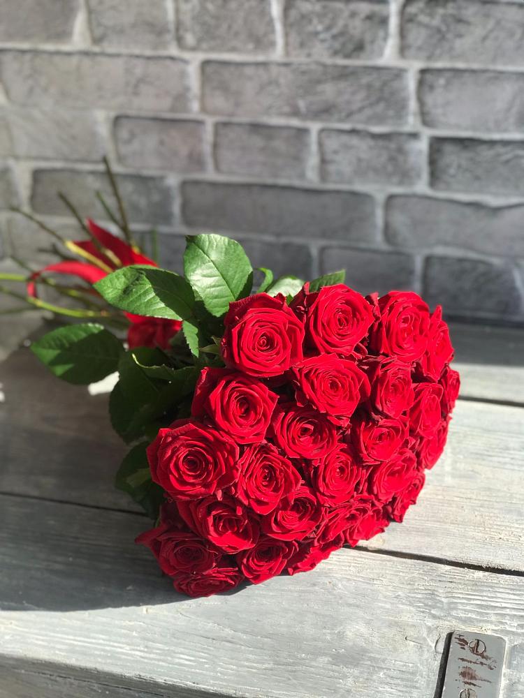 Букет Красные розы Фридом в Ульяновске