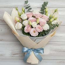 Букет цветов из:  Лизиантусы в Ульяновске