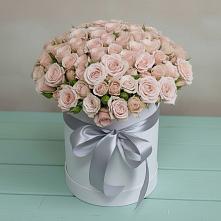 Композиция утонченная красота в Ульяновске Цветочная композиция из Розы в шляпной коробке в Ульяновске