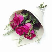 Букет ярко-розовый в Ульяновске Букет цветов из:  Розы в Ульяновске