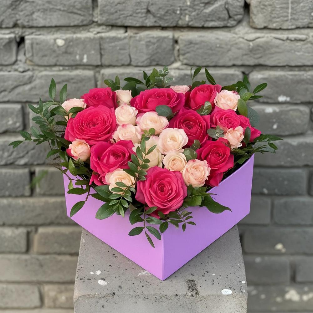 Композиция моя любовь в Ульяновске Цветочная композиция из Розы в коробке в Ульяновске