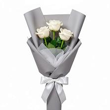Букет 3 белые розы в Ульяновске