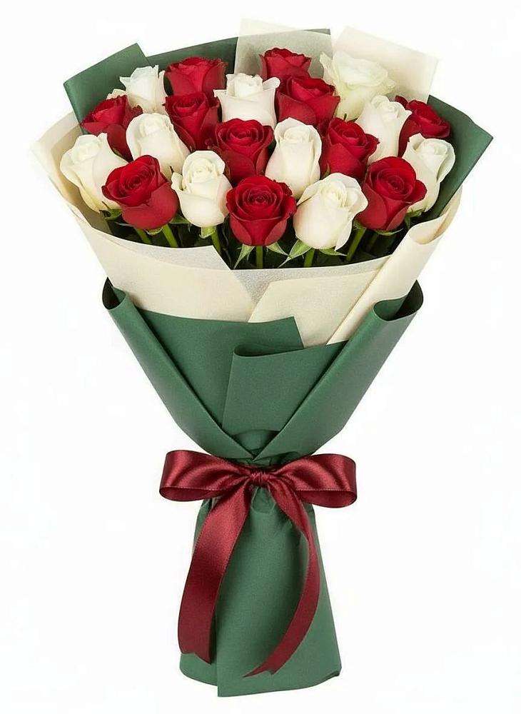 Микс из красных и белых роз в Ульяновске Букет Микс из красных и белых роз в Ульяновске