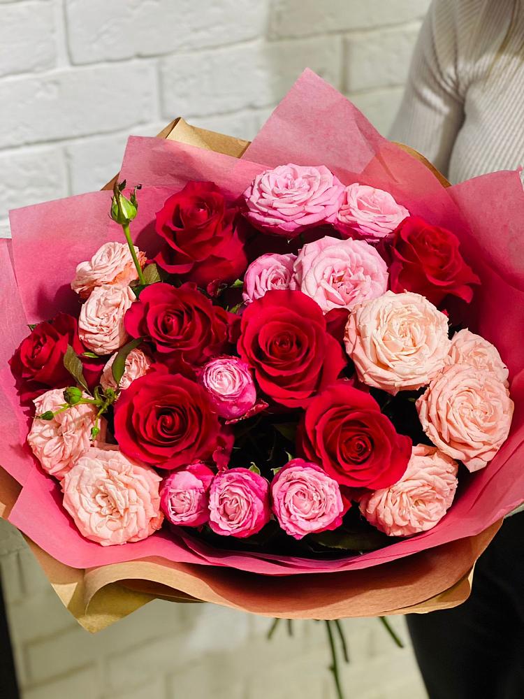 Букет Великолепный в Ульяновске Букет цветов из: Розы в Ульяновске