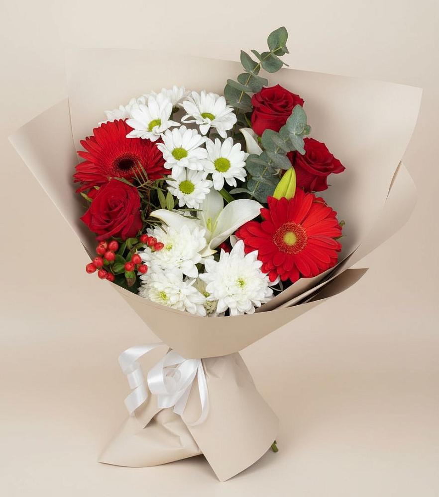 Букет поцелуй лета в Ульяновске Букет цветов из: Розы, Хризантемы, Герберы и Лилии в Ульяновске