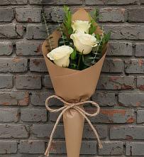 Букет из 3 роз в Ульяновске Букет цветов из:  Розы в Ульяновске