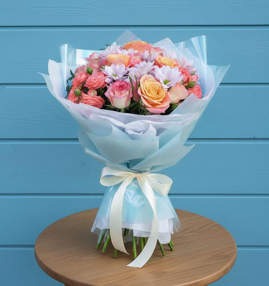 Букет Счастливые мгновение в Ульяновске Букет цветов из: Хризантемы и Розы в Ульяновске