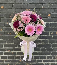 Букет яркие краски в Ульяновске Букет цветов из:  Герберы и Хризантемы в Ульяновске