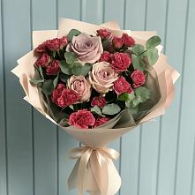 Букет цветов из:  Гвоздики и Розы в Ульяновске