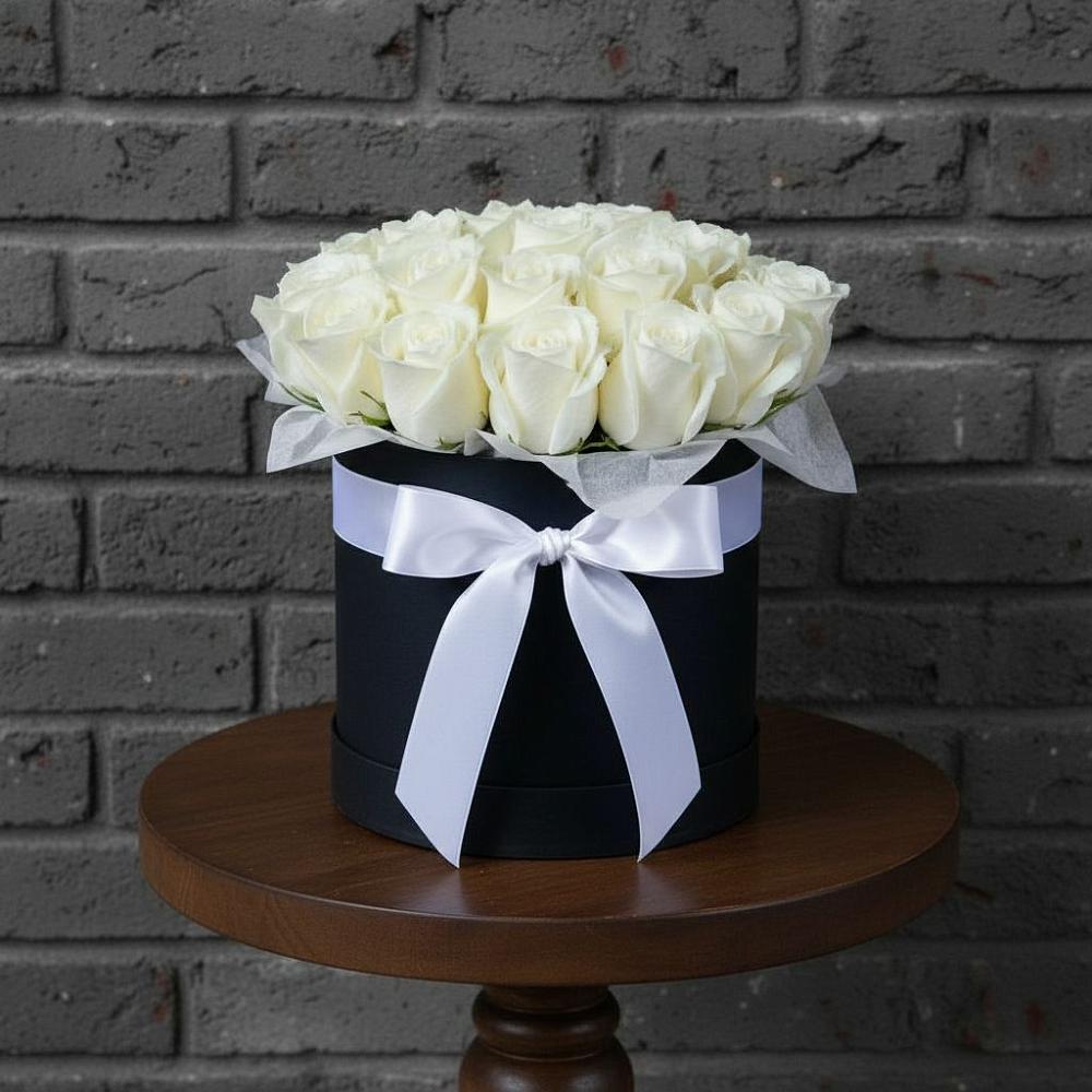 Композиция воздушная нежность в Ульяновске Цветочная композиция из Розы в шляпной коробке в Ульяновске